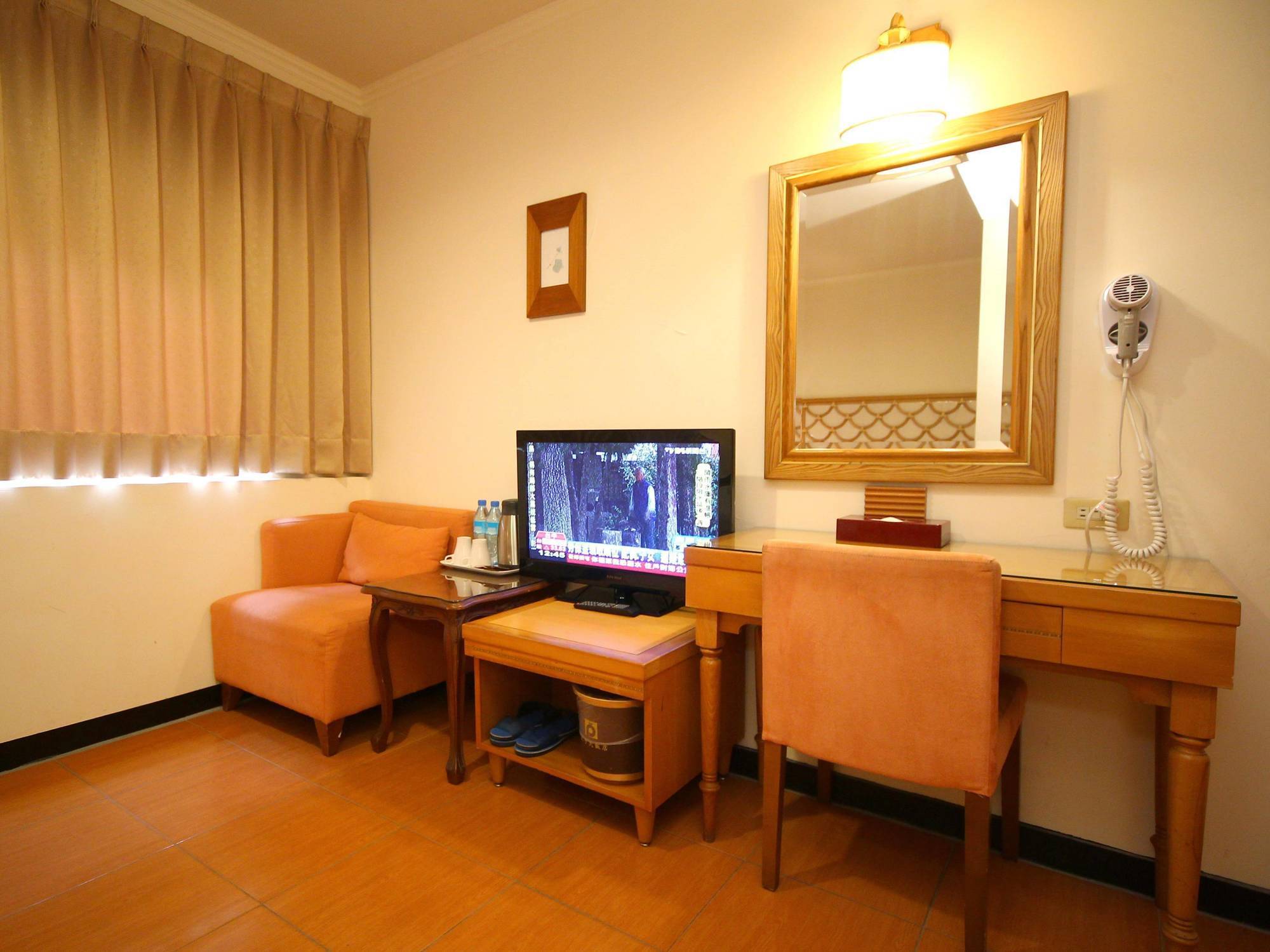 Prince Hotel Jiaoxi Exterior photo
